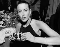 Woman with camera, NYC © 2021 Keith Trumbo