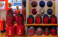 Hats galore, London © 2022 Keith Trumbo