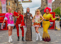 Yummy performers, Edinburgh © 2018 Keith Trumbo