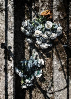 A grave, flowers, a memory, Porto © 2023 Keith Trumbo