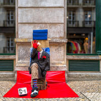 Euro shy, Lisbon © 2023 Keith Trumbo