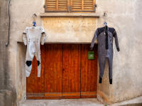 Hung out to dry, Camps-la-Source, France © 2006 Keith Trumbo