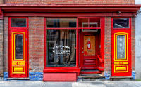 "L'Affaire est Ketchup", Quebec City © 2019 Keith Trumbo