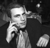Man with a flip phone, NYC © 2003 Keith Trumbo